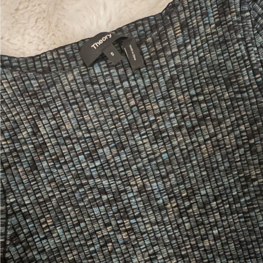 New Theory Ribbed Knit Top - Picture 5 of 5